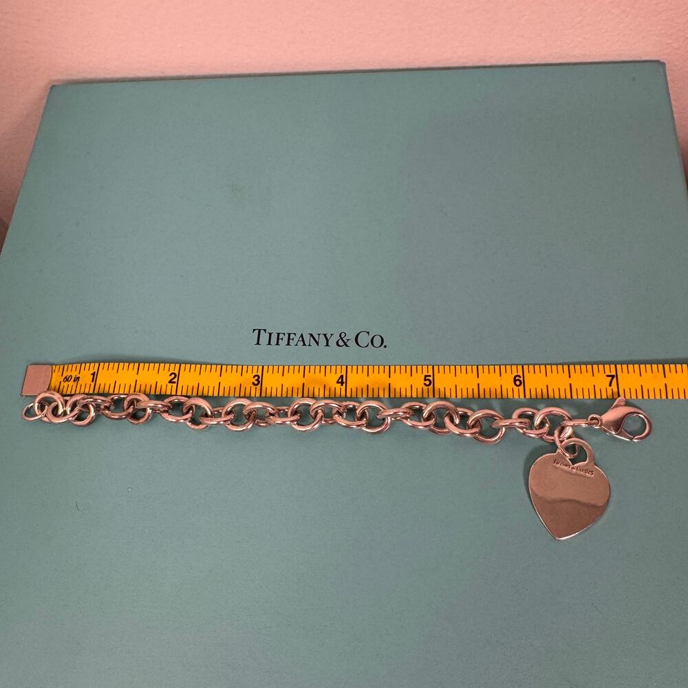 7" Tiffany & Co Blank Heart Tag Charm Bracelet in Sterling Silver 925 CLASSIC - Picture 9 of 10